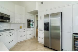 16400 Collins Ave, Sunny Isles Beach, FL 33160, Sold 08/28/19