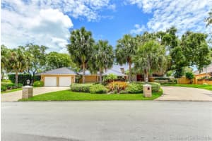 16901 SW 73rd Ct, Palmetto Bay, FL 33157, Sold 12/13/19