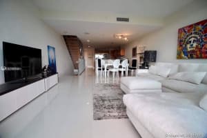 2950 NE 188th St, Miami, FL 33180, Sold 09/18/19