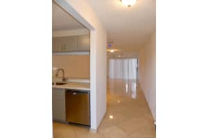 2740 S Oakland Forest Dr, Oakland Park, FL 33309, Sold 06/14/19