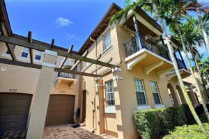 8710 Blaze Ct, Cooper City, FL 33328, Sold 07/01/19
