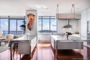 2627 S Bayshore Dr APT 3202, Miami, FL 33133, Sold 09/01/20