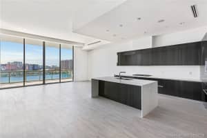 3300 NE 188th St UPH14, Aventura, FL 33180, Sold 02/10/20