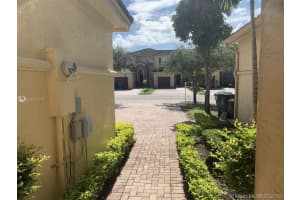 852 SW 154th Path, Miami, FL 33194, Sold 10/18/19