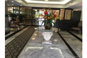 800 NE 195th St, Miami, FL 33179, Sold 08/30/19