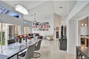 10073 NW 4th St, Plantation, FL 33324, Sold 07/26/19