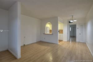 926 Michigan Ave, Miami Beach, FL 33139, Sold 06/12/19