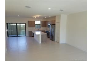10407 NW 82nd St, Doral, FL 33178, Sold 09/26/19