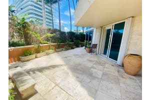 300 South Pointe Dr, Miami Beach, FL 33139, Sold 01/29/21