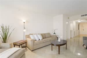 4779 Collins Ave, Miami Beach, FL 33140, Sold 10/15/20