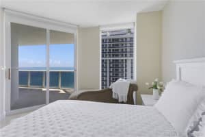 4779 Collins Ave, Miami Beach, FL 33140, Sold 10/15/20