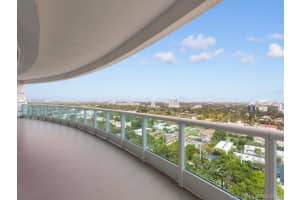 Add Building Entrance, 2127 Brickell Ave, Miami, FL 33129, Sold 11/15/19