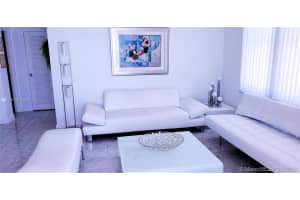 5001 Collins Ave #9j, Miami Beach, FL 33140, Sold 09/11/19