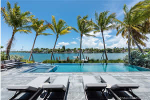 38 S Hibiscus Dr, Miami Beach, FL 33139, Sold 12/09/19