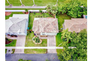 11290 Rockinghorse Rd, Hollywood, FL 33026, Sold 03/27/20