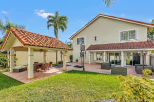 10355 NW 48th St, Doral, FL 33178, Sold 10/09/20