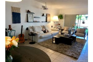 471 Ives Dairy Rd, Miami, FL 33179, Sold 06/19/19