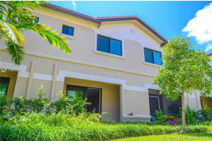 4212 N Dixie Hwy, Oakland Park, FL 33334, Sold 08/23/19