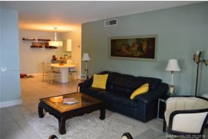 1205 Mariposa Ave, Coral Gables, FL 33146, Sold 03/03/20