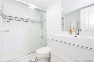 3201 NE 8th St, Pompano Beach, FL 33062, Sold 08/16/19