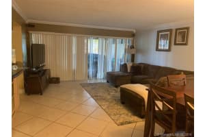 14251 Kendale Lakes Cir, Miami, FL 33183, Sold 09/23/19