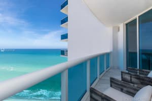 2711 S Ocean Dr, Hollywood, FL 33019, Sold 11/24/20