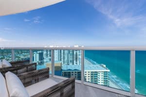 2711 S Ocean Dr, Hollywood, FL 33019, Sold 11/24/20