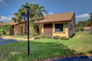 3052 S Oakland Forest Dr, Oakland Park, FL 33309, Sold 05/10/21