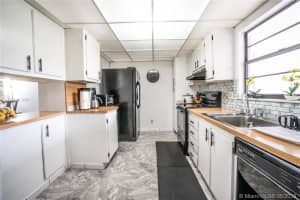 4064 N Pine Island Rd #2a, Sunrise, FL 33351, Sold 09/19/19
