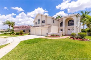 935 NW 201st Way, Pembroke Pines, FL 33029, Sold 09/24/19