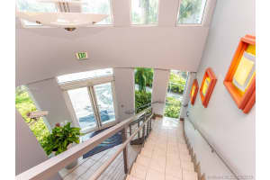 9201 Collins Ave, Surfside, FL 33154, Sold 07/31/19