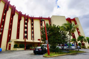 9686 Fontainebleau Blvd, Miami, FL 33172, Sold 08/20/19