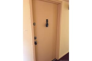 9686 Fontainebleau Blvd, Miami, FL 33172, Sold 08/20/19