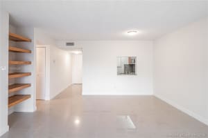17000 NW 67th Ave, Hialeah, FL 33015, Sold 07/24/19