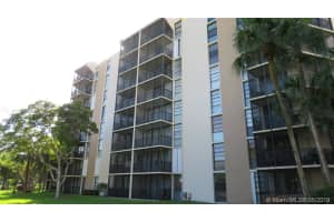3301 N Country Club Dr, Miami, FL 33180, Sold 08/08/19