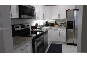 3301 N Country Club Dr, Miami, FL 33180, Sold 08/08/19