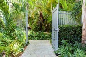 730 10th St, Miami Beach, FL 33139, Sold 02/27/20