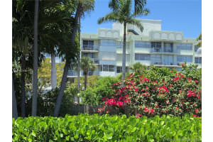 16546 NE 26th Ave #4h, North Miami Beach, FL 33160, Sold 07/02/20