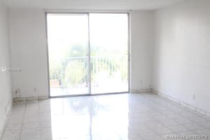 8511 NW 8th St, Miami, FL 33126, Sold 08/28/19