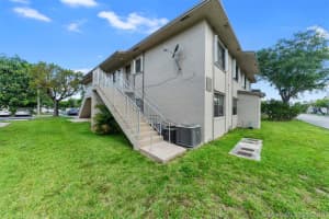 15314 Sunset Dr, Miami, FL 33193, Sold 08/23/19