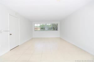 6115 NW 186th St, Hialeah, FL 33015, Sold 09/24/19