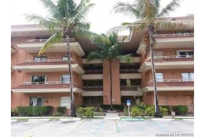 17650 NW 68th Ave APT A2008, Hialeah, FL 33015, Sold 11/15/19