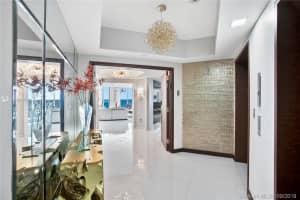 2711 S Ocean Dr, Hollywood, FL 33019, Sold 05/12/20