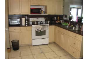 730 NW 219th Ave, Pembroke Pines, FL 33029, Sold 08/30/19