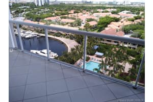 3610 Yacht Club Dr, Miami, FL 33180, Sold 03/16/20