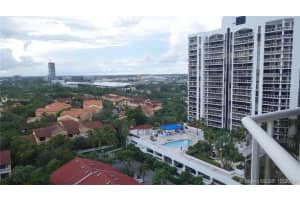 3610 Yacht Club Dr, Miami, FL 33180, Sold 03/16/20