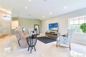 526 Bridgeton Rd, Weston, FL 33326, Sold 07/01/19