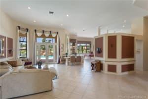 13233 SW 43rd St, Davie, FL 33330, Sold 03/04/20
