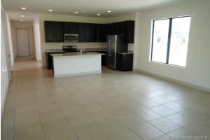 2941 SE 3rd St, Homestead, FL 33033, Sold 07/31/19