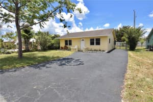 9804 NW 70th St, Tamarac, FL 33321, Sold 10/15/19